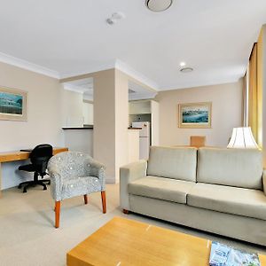 Superior One-Bedroom Apartment